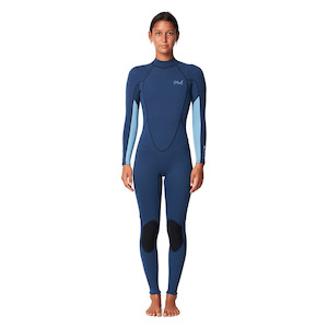 Wetsuits: O’Neill Women’s 3/2mm Reactor 2 Navy