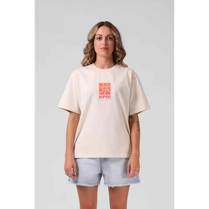 RPM Women’s Flower Tee Vintage Cream