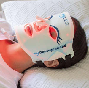 Beauty salon: DP Dermaceuticals LED Face Mask