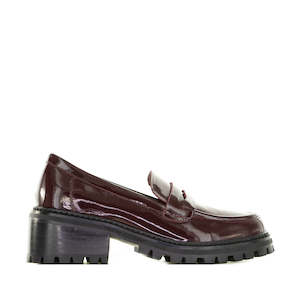 LE SANSA ZOEY MERLOT PATENT