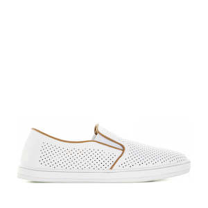 White Sneakers: CC RESORTS IRVIN WHITE