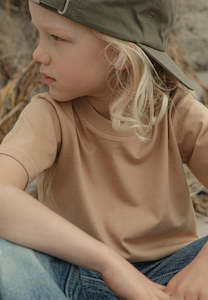 MINI RELAXED TEE, VINTAGE SAND – SUPPORTING THE STARSHIP FOUNDATION