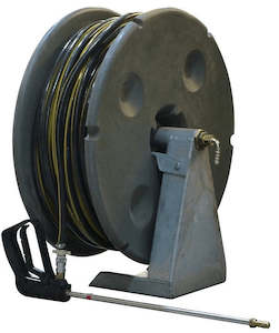 TTi ATHW poly hose reel with 10 mm (3/8 inch) spray hose and pistol