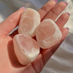 Jewellery: Rose Quartz Seer Stone