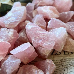 Jewellery: Rose Quartz Raw