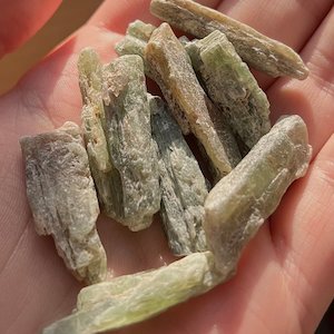 Green Kyanite Blade