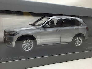 Hobby equipment and supply: Paragon PA97072 BMW X5 (F15) Glacier Silver