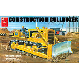 Hobby equipment and supply: AMT 1086 Bulldozer