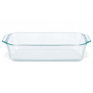 Baking Dishes: Pyrex Deep Glass Baking Dish 4.7L