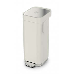 Joseph Joseph Porta 40L Easy-empty Pedal Bin