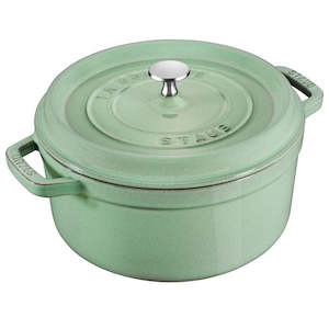 Casseroles Dutch Ovens: Staub Cast Iron Round Cocotte - 28cm