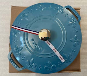 Staub 24cm Round Cast Iron French Oven Fleur Des Rois - Ice Blue