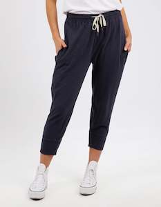 Womenswear: Elm Brunch Pant Navy