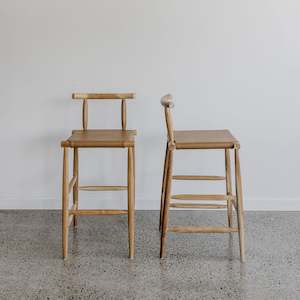 Zanzi Bar Stool (tan leather, natural teak)