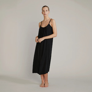 Victoria Silk Nightgown / Black