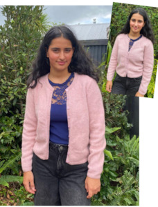 Yarn wholesaling: Ladies cardigan | Design P379