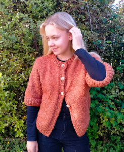 Yarn wholesaling: Short Sleeve Cardigan | Design P374