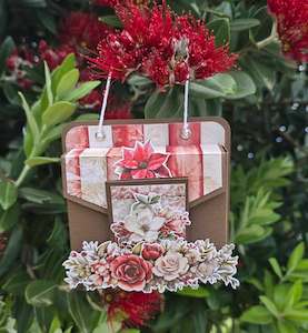 C2439 :  Hanging Gift Box (CK)