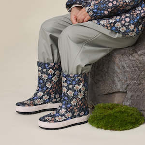 Cry Wolf: Rain Boots - Winter Floral