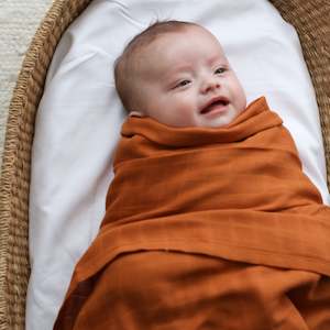 Essentials Muslin Wrap - Rust