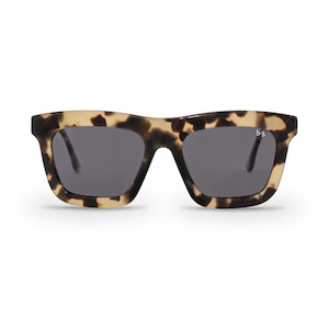 Avery Sunglasses - Tort