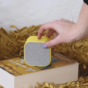 Kreafunk 1: Fresh Yellow Acube Speaker