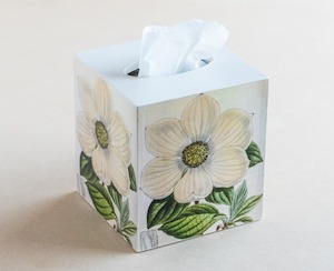 tissue box cover - white flower - Creative Stuff