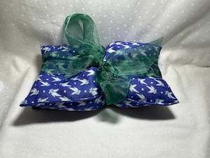 Gift: Wheat bag 500g - Blue & White