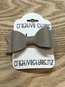 Gift: Bow - Grey