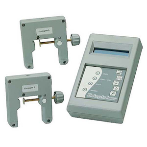 PHOTOGATE TIMER: Photogate pair