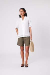 Ease Bermuda Short | Kelp