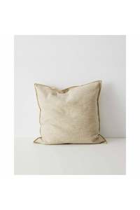 Clothing accessory: Alberto Cushion | Nougat