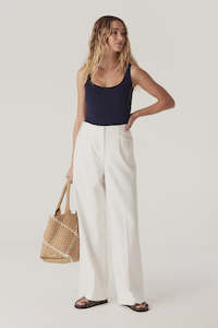 Clothing accessory: Alison Pant | White