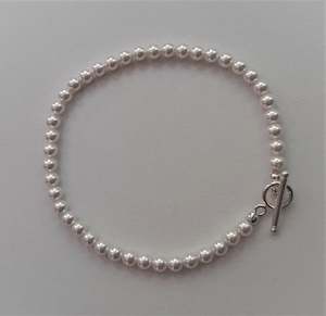 Mackenzie - crystal pearls and toggle clasp bracelet