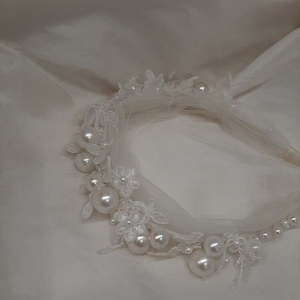 Luciana - round white crystal pearls, tuille and lace headband