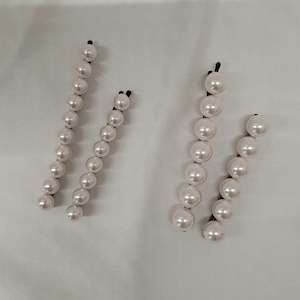 Audrey - Crystal Passions sets of pearl bobby pins