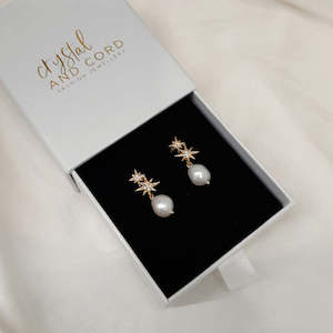 Asteria - freshwater pearls drop and gold-tone double star stud earrings