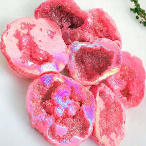 Jewellery: Mini Aura Geodes Pink.