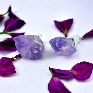 Jewellery: Amethyst Flowers Car Vent Crystals.