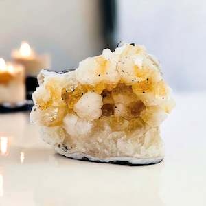 Jewellery: Large Citrine Cluster 947g