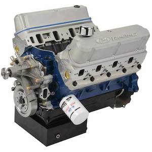 Panel beating: Ford 460Ci 575 HP BOSS Crate Engine