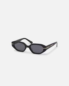 Nuqe Zarah Sunglasses Black/Gold