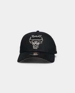 Clothing: New Era Chicago Bulls Scribble 9FORTY A-Frame Snapback Black/Wheat