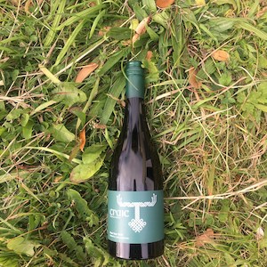 Liquor store: 2019 Craic Sauvingon Blanc by Emerald Wines