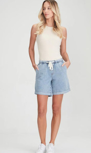 Womenswear: DEMI | Shorts Blue