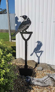 Garden Art: Tui On Spade