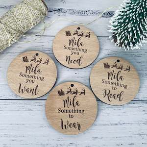 Round Need, want, wear, read gift tags (set of 4)