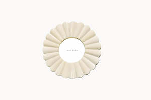 Homewares: Single Scalloped Round Cream Frame