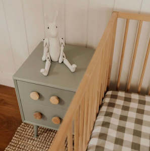 Children Babes: Eddy and Moss - Quilt 120x120cm Olive Gingham