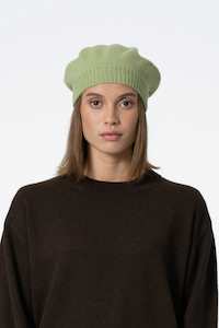 Dinadi Merino Beret Pistachio Green